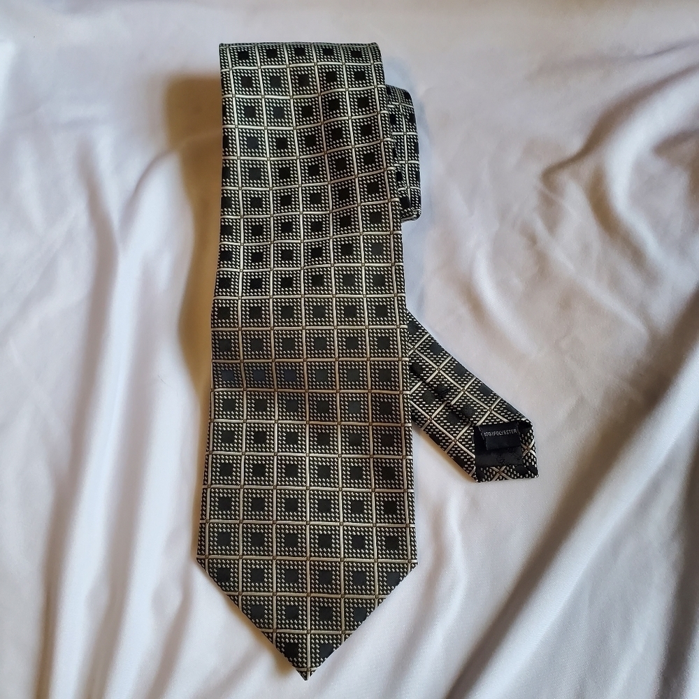 Bergamo New York men's Black and white  tie